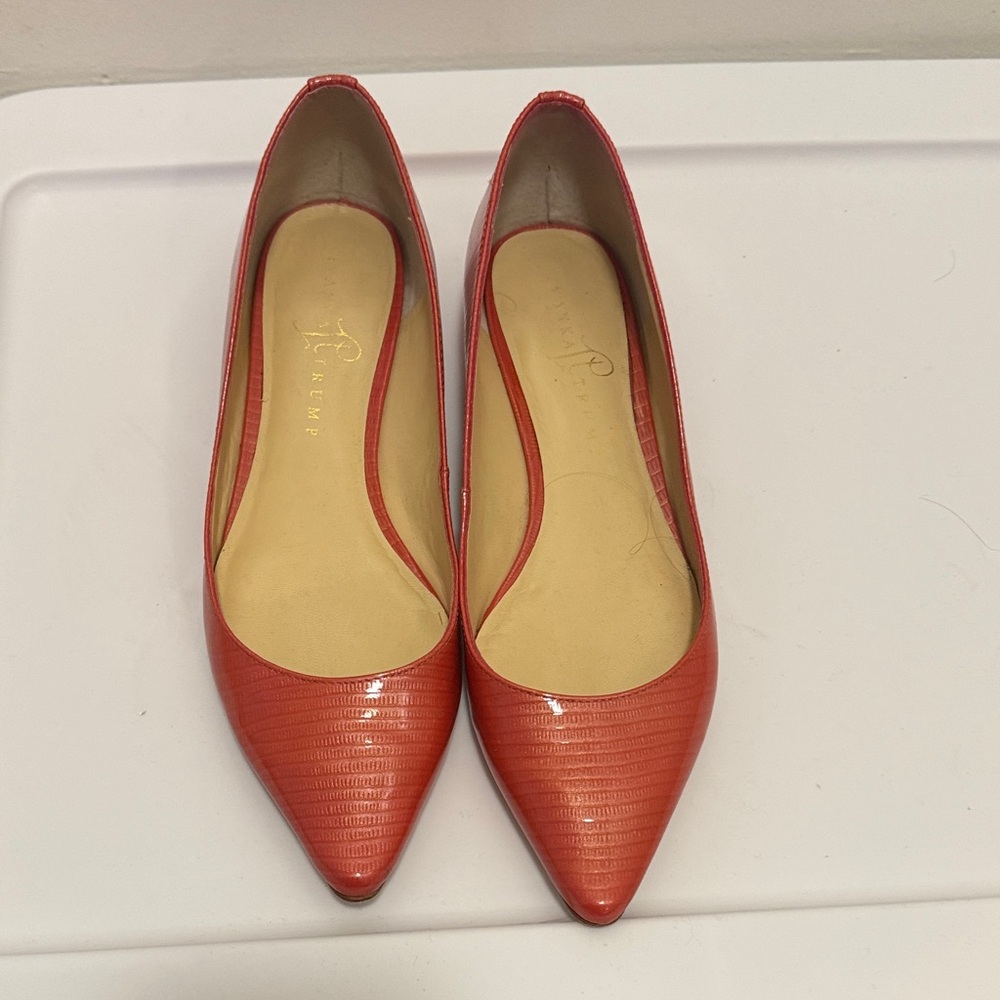Ivanka Trump Coral Pointed Toe Flats